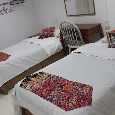 Emma Guesthouse Jertih Экстерьер фото