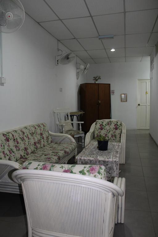 Emma Guesthouse Jertih Экстерьер фото