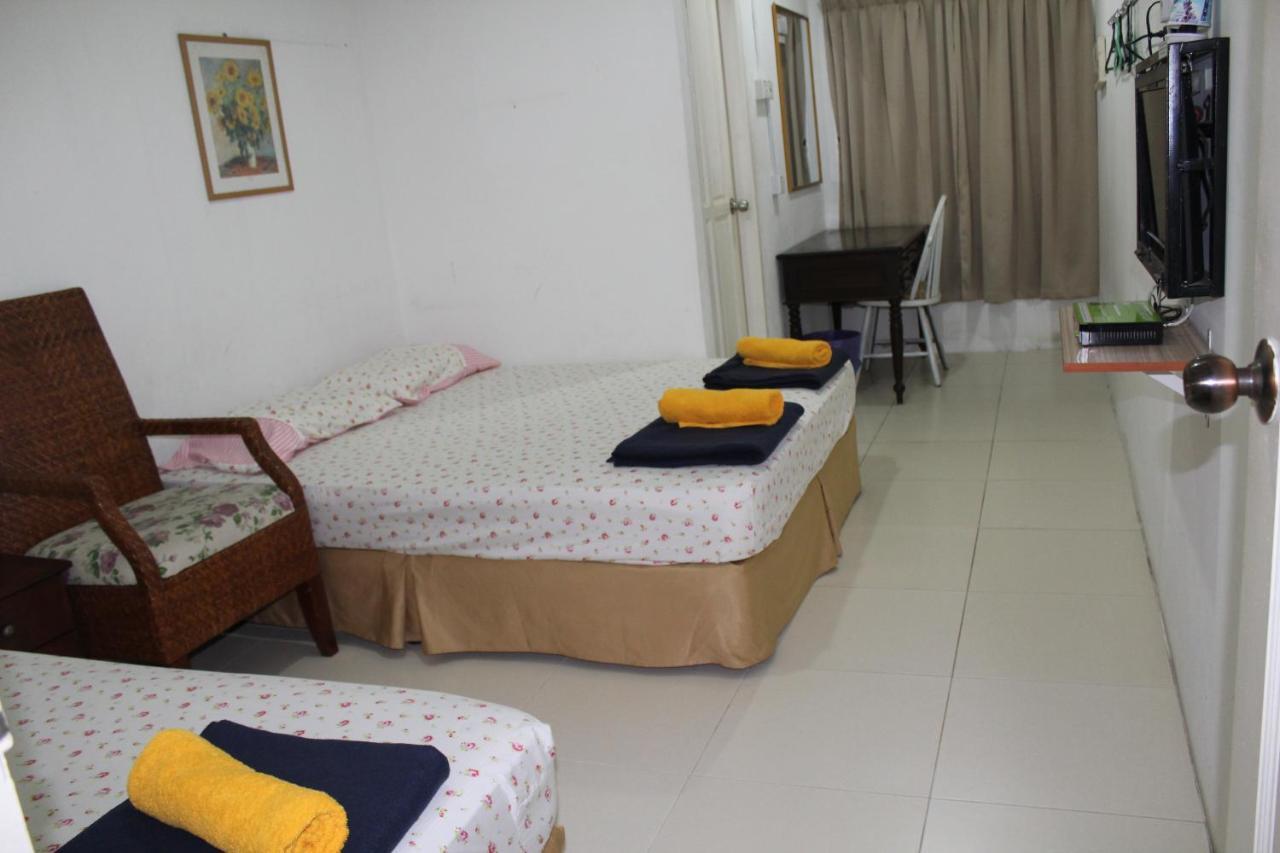 Emma Guesthouse Jertih Экстерьер фото