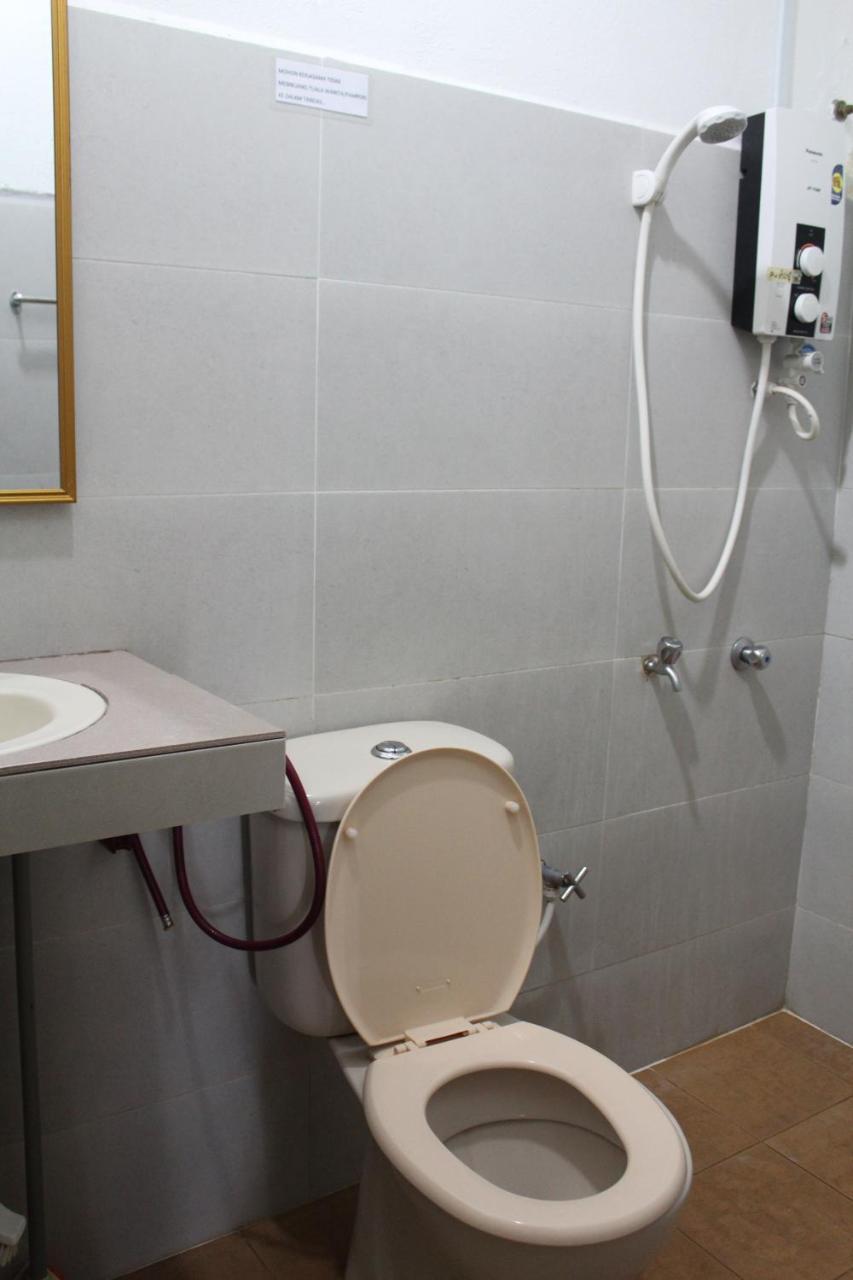 Emma Guesthouse Jertih Экстерьер фото